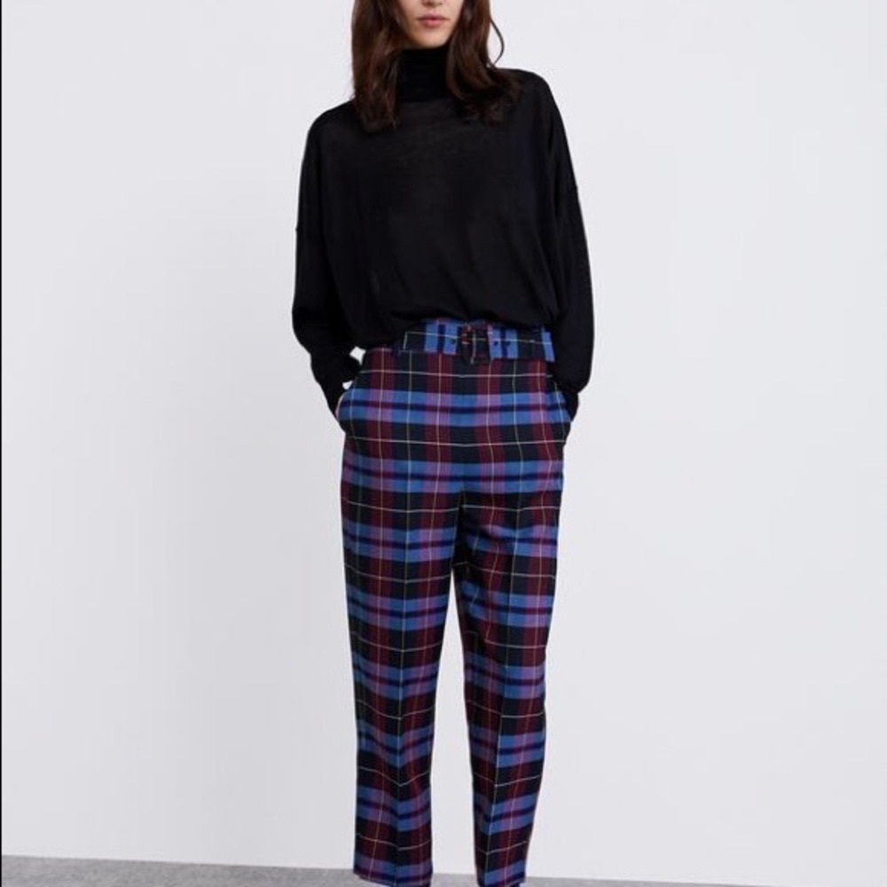 Plaid trousers (punk chic)